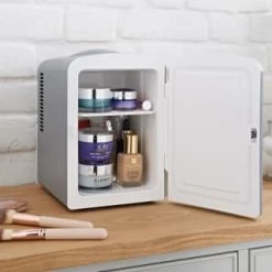 Blaupunkt 4L Mini Fridge 14 Blaupunkt 4L Mini Fridge -Kitchen Shop 370510 blaupunkt mini fridge 4l 5