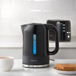 Goodmans Plastic Kettle - Black -Kitchen Shop 386649 goodmans plastic black kettle 2